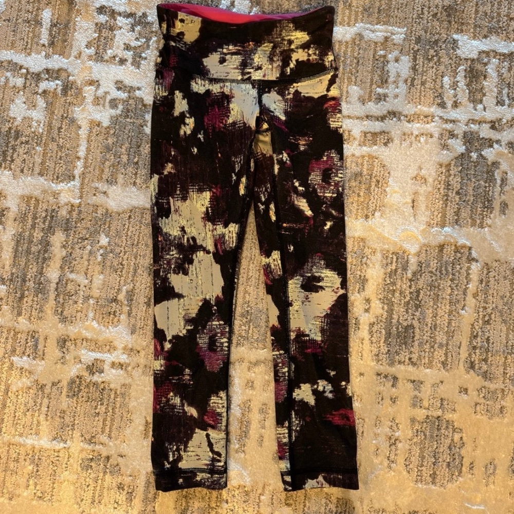 Lululemon cropped leggings